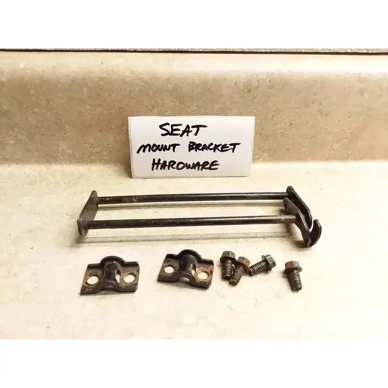 1988 Kawasaki VN 1500 Vulcan VN1500-A2 Seat Mount Bracket Hardware PJ-11