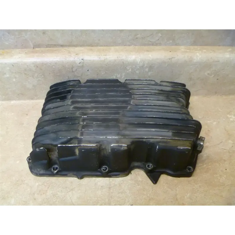 Yamaha 750 XS STANDARD XS750-2D Used Engine Oil Pan 1977 YB88