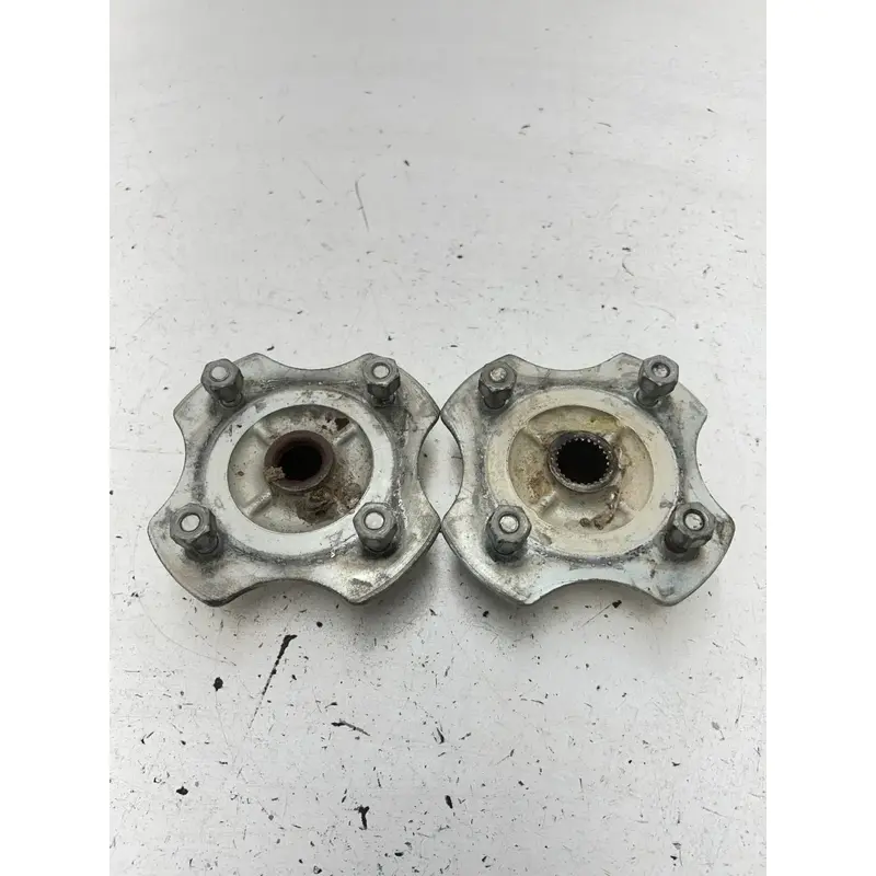 86 1986 Honda Fourtrax TRX200SX Trx 200 Sx OEM GOOD Rear Wheel Hub Lugs Hub Lug