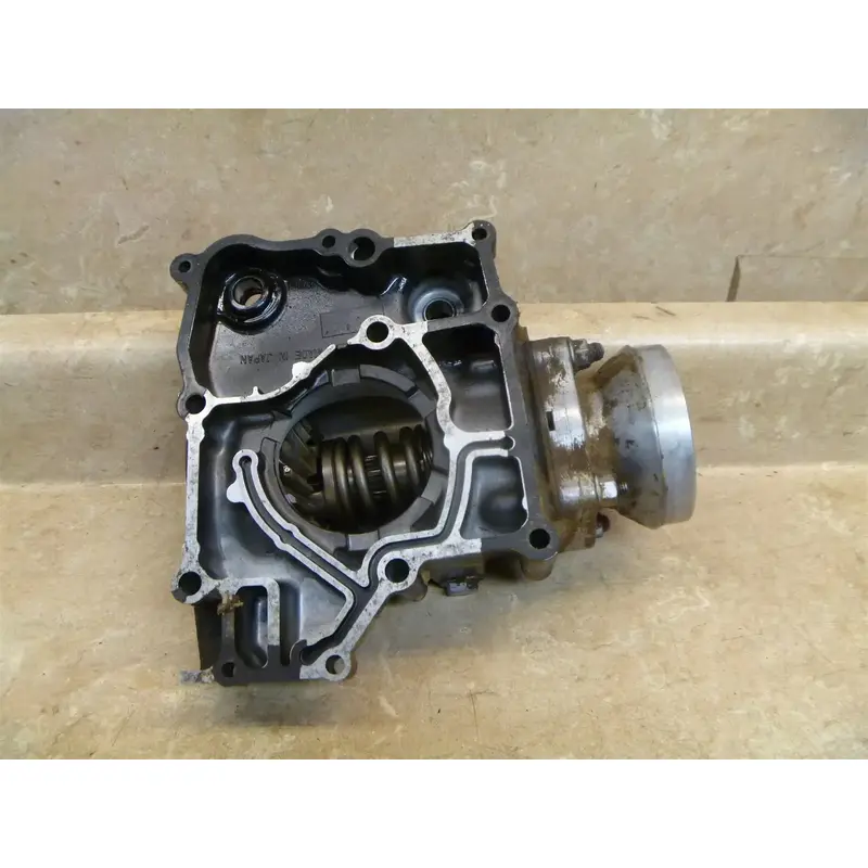 Kawasaki 300 KLF BAYOU KLF300-A Engine Middle Drive Gear Case 1987 KB43