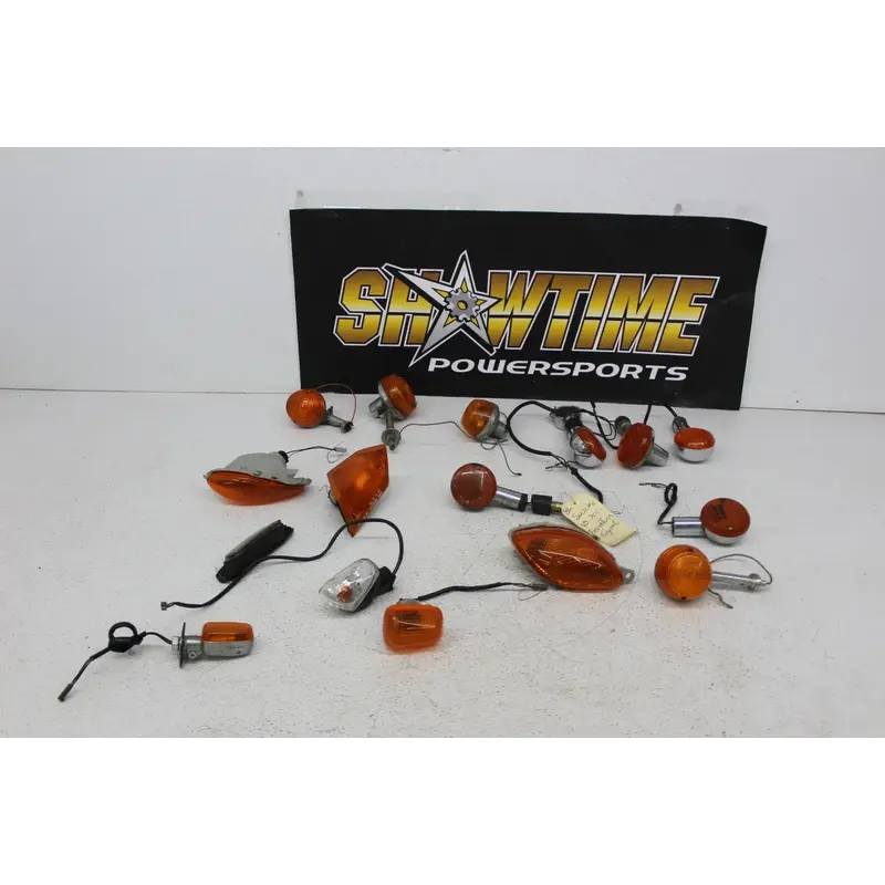 SUZUKI TAIL LIGHT LOT