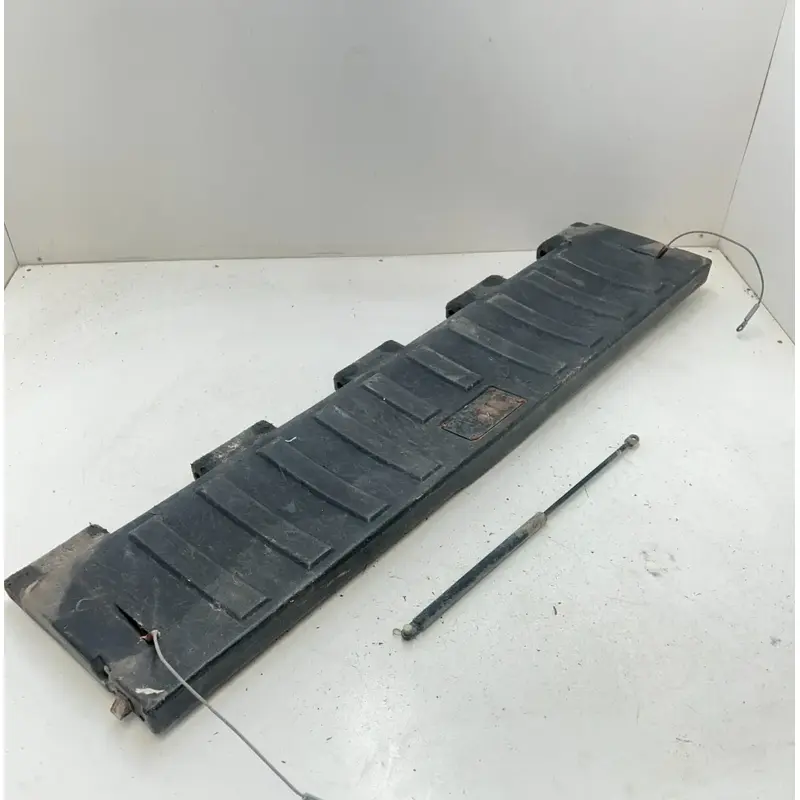 02 2002 Polaris Ranger 500 4x4 OEM GOOD! Tailgate Tail Gate Complete Hydraulic