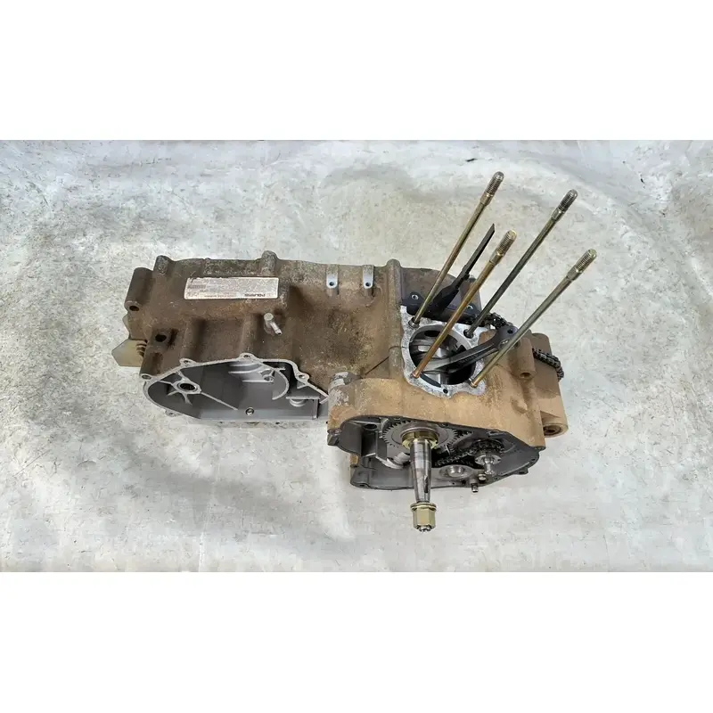2007 07 POLARIS 200 SAWTOOTH ENGINE MOTOR CRANKSHAFT CRANKCASE CASES BOTTOM END
