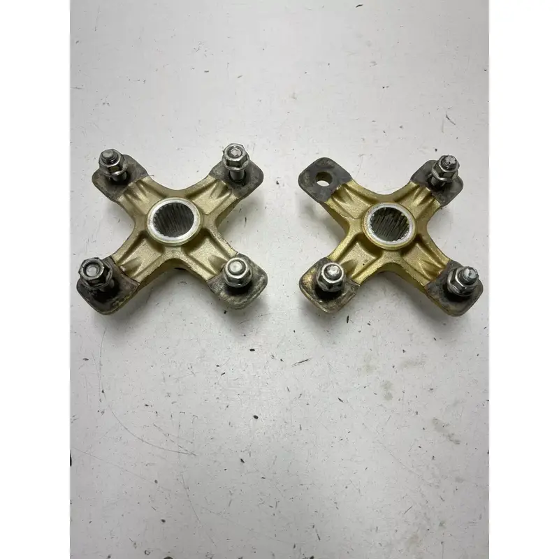 06 2006 Yamaha YFZ450 yfz 450 OEM LOT Rear Back L R Hub Hubs Lug Nuts Nut