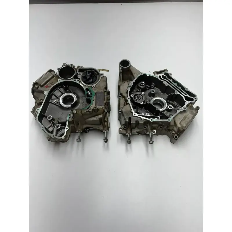 2020 Can Am Defender HD10 MAX Limited OEM Crankcase Case Cases Engine Motor Oil