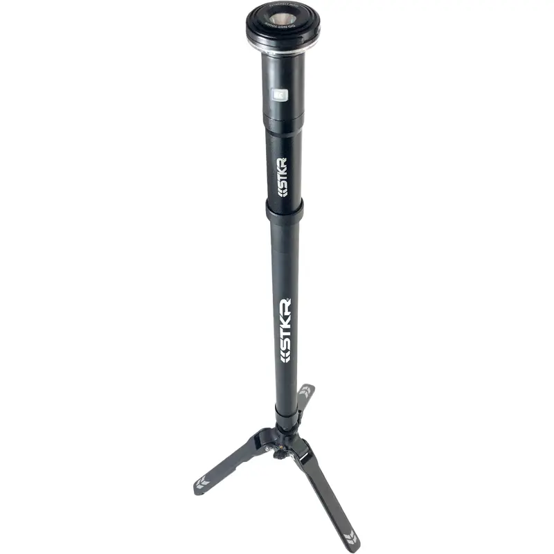 STKR FLI-PRO TELESCOPING LIGHT 8' WITH REMOVABLE FLASHLIGHT
