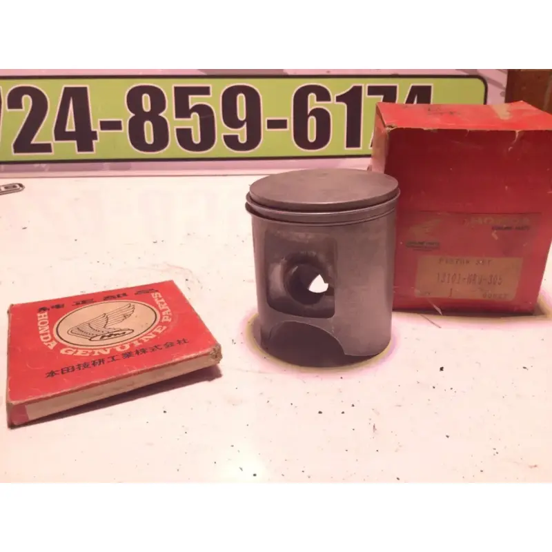 1986 honda atc 250r NOS Honda Piston and Rings 13101-hb9-305