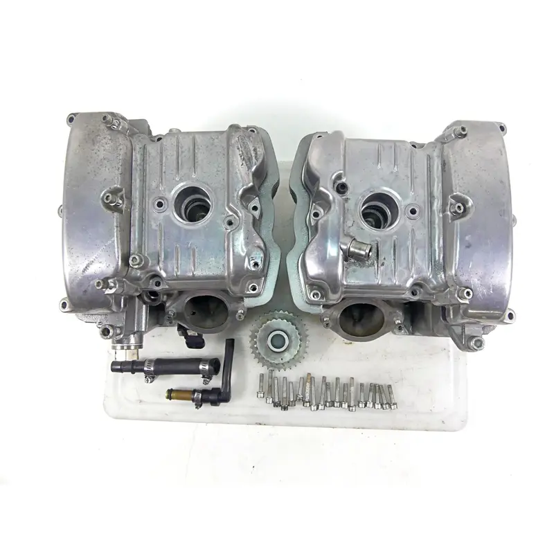 2013 Harley VRSCF Muscle Vrod Front Rear Cylinder Head Valve Cover Set 17691-08K