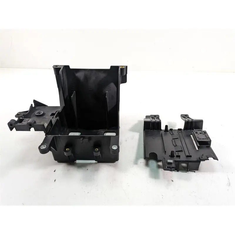 2014 Harley Touring FLHTK Electra Glide Battery Electrical Holder -Read 66000010