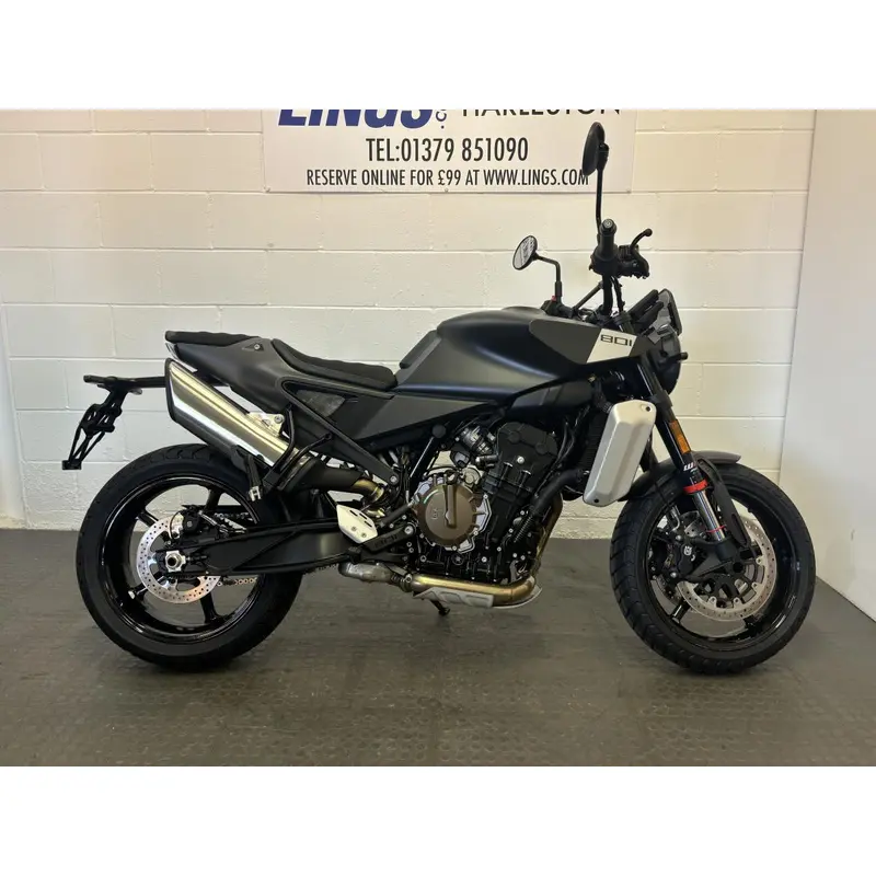 Husqvarna Svartpilen 801 2024