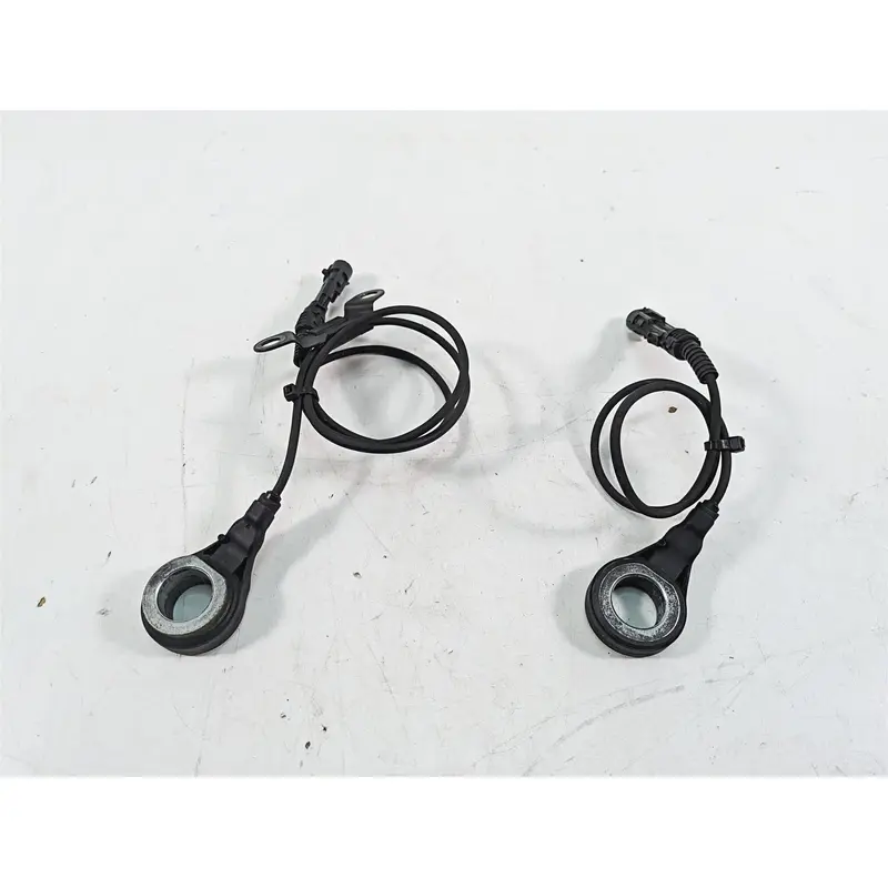2014 Harley Touring FLHTK Electra Glide Abs Brake Wheel Speed Sensors 32700015