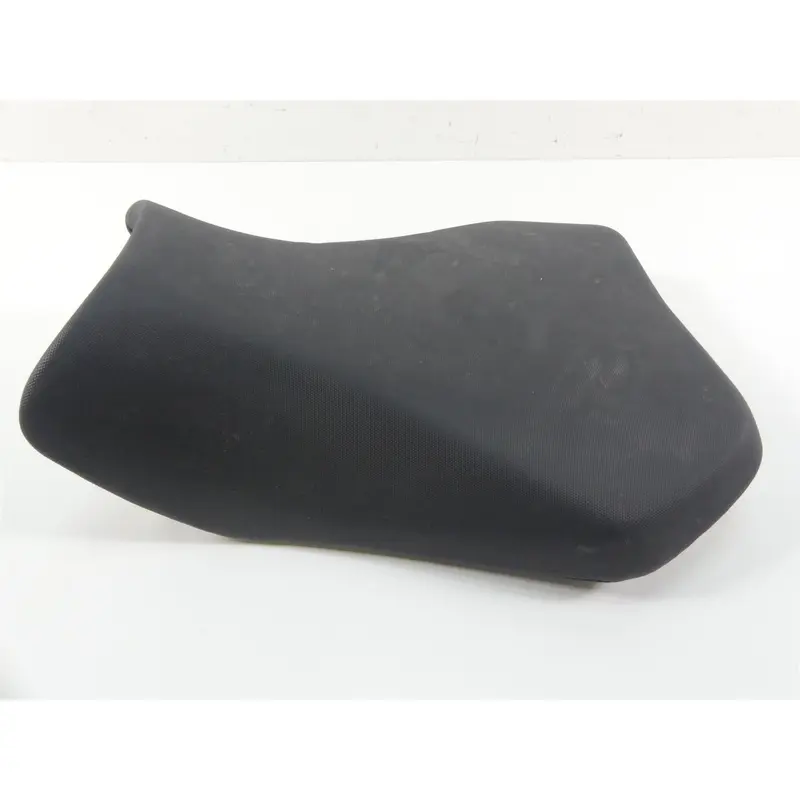 2022 Suzuki GSXR750 Front Rider Driver Seat Saddle - No Tears 45100-14J11-DW2