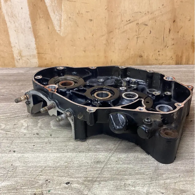 Suzuki TF125 right side centre casing