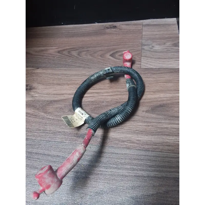 2022 Outlander 650 battery cable