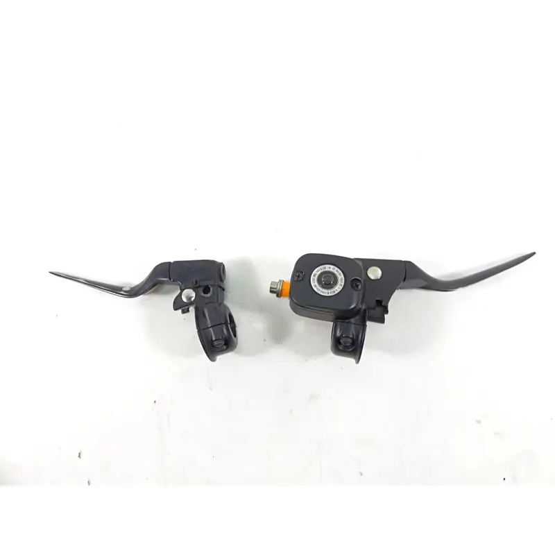 2014 Harley Dyna FXDB Street Bob Front Brake Master & Clutch Perch 45029-11D