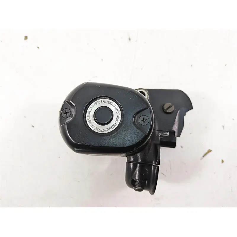 2019 Harley XL883N Sportster Iron Front 1/2" Brake Master Cylinder 41700099