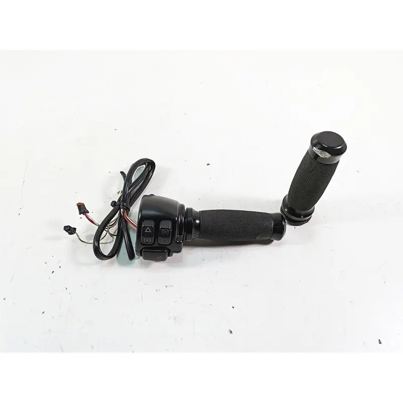 2020 Harley Softail FXBB Street Bob Right Hand Control Switch - Read 71500462