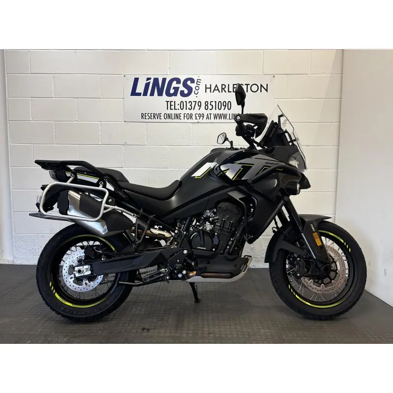 CFMOTO 800MT Explore 2025