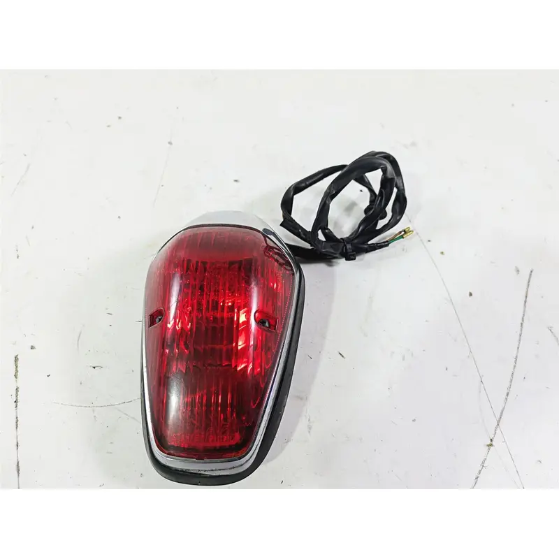 2002 Honda V-Twin VTX1800 C Taillight Tail Light Lamp 33701-MCH-672